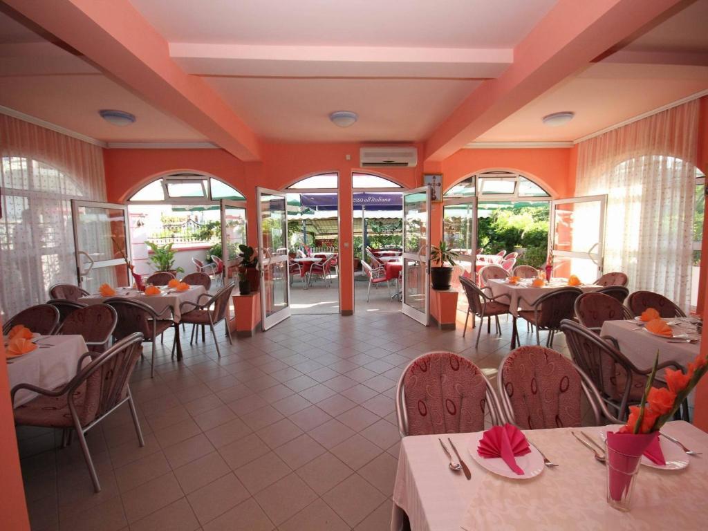 Hotel Metohija Bar Exterior foto